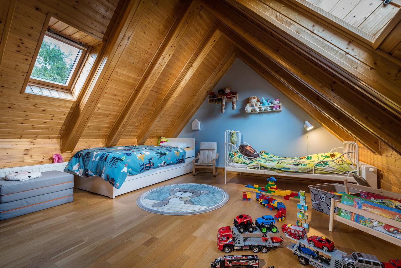 Oddy Villa Stará Lesná Exteriör bild